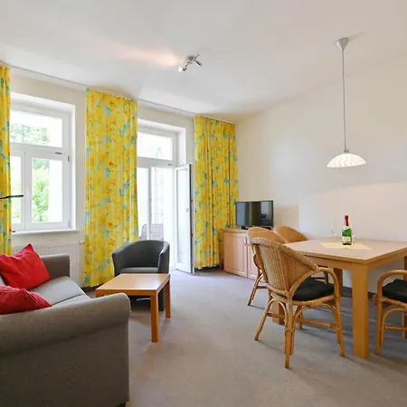 Ferienwohnung-2-villa-celia-sellin-strandnah-fuer-6-personen * Sellin (Rugen)